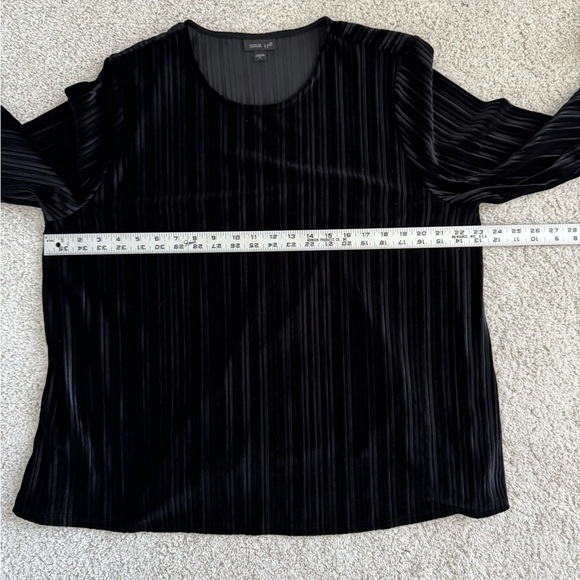 J. Jill Wearever Collection Black Velvet Pleated Top - Picture 8 of 9